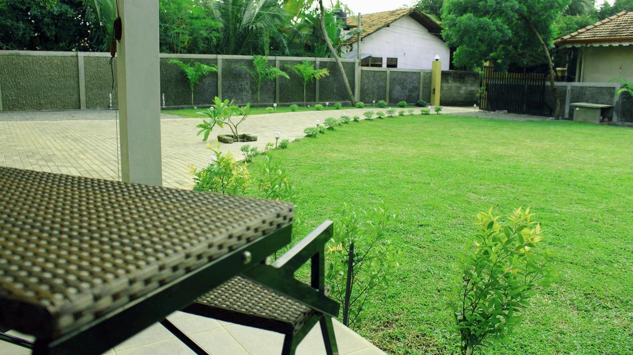 Sea Breeze Deluxe Inn Negombo Exteriér fotografie