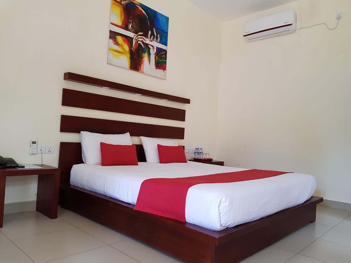 Sea Breeze Deluxe Inn Negombo Exteriér fotografie